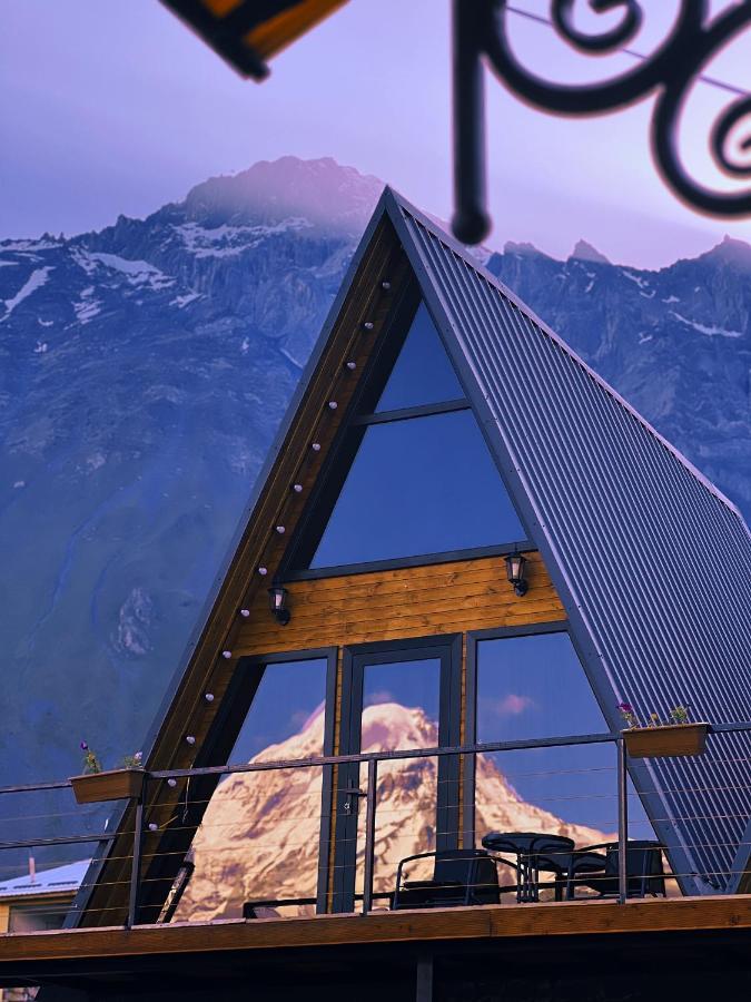 Pyramid Kazbegi Hotel Ngoại thất bức ảnh