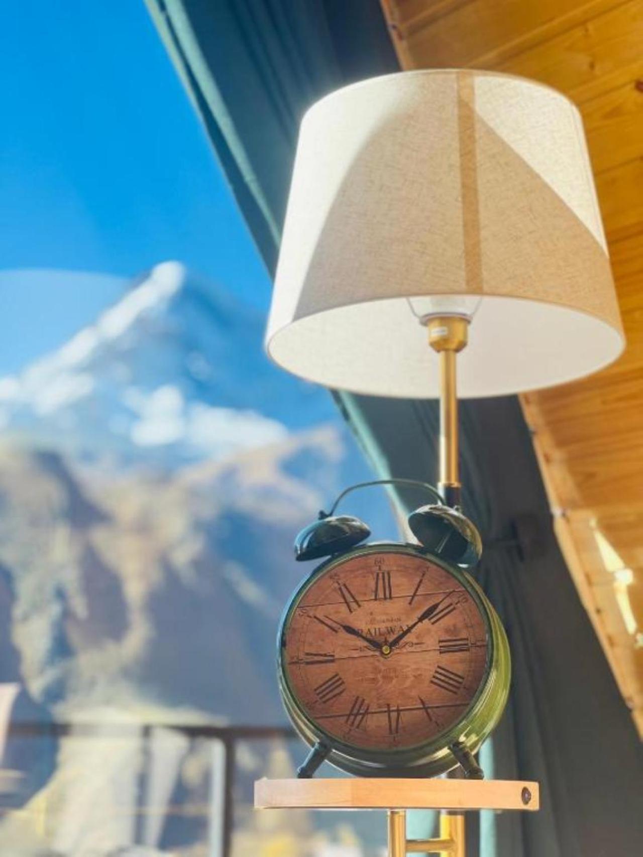 Pyramid Kazbegi Hotel Ngoại thất bức ảnh